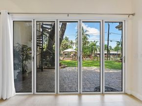 921 SW 17th St, Fort Lauderdale FL 33315