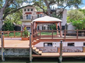 921 SW 17th St, Fort Lauderdale FL 33315