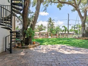 921 SW 17th St, Fort Lauderdale FL 33315