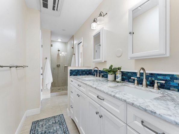 921 SW 17th St, Fort Lauderdale FL 33315