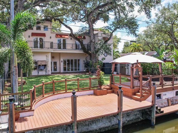 921 SW 17th St, Fort Lauderdale FL 33315