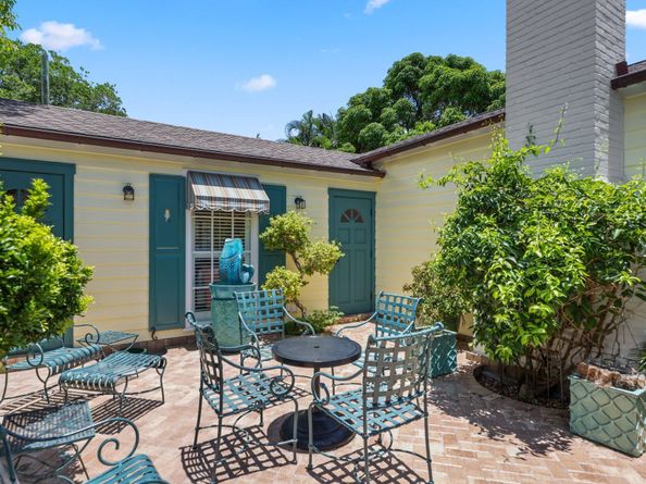 2 Fisher Lane, Delray Beach FL 33483