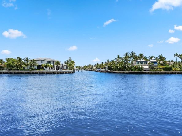 2 Fisher Lane, Delray Beach FL 33483