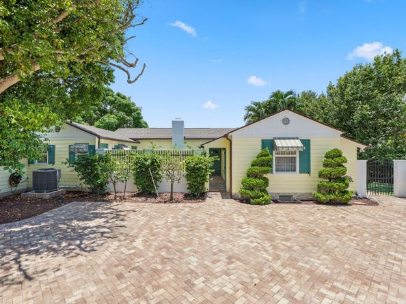 2 Fisher Lane, Delray Beach FL 33483