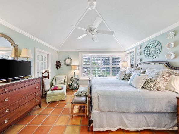 2 Fisher Lane, Delray Beach FL 33483