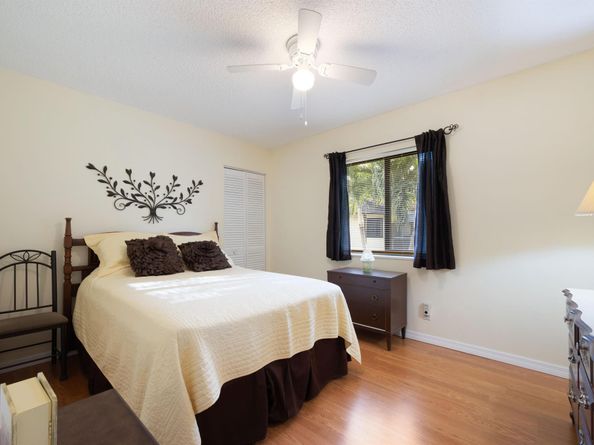 5817 La Pinata Boulevard D2, Greenacres FL 33463