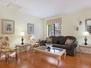 5817 La Pinata Boulevard D2, Greenacres FL 33463