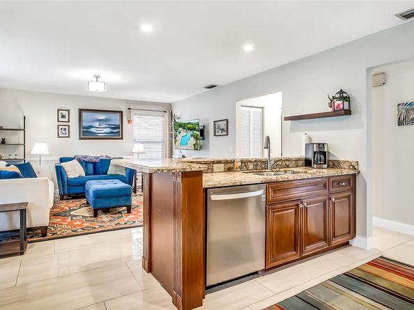 4743 NW 3rd St, Deerfield Beach FL 33442