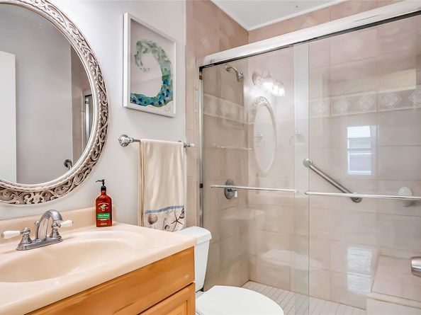 4743 NW 3rd St, Deerfield Beach FL 33442