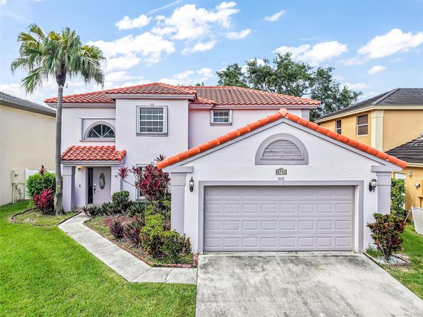 4743 NW 3rd St, Deerfield Beach FL 33442