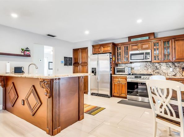 4743 NW 3rd St, Deerfield Beach FL 33442
