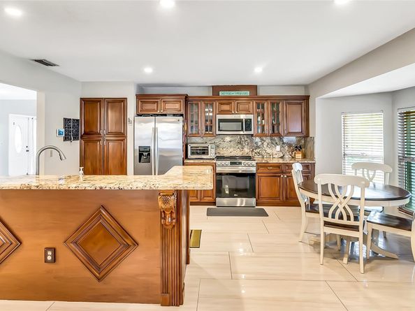 4743 NW 3rd St, Deerfield Beach FL 33442