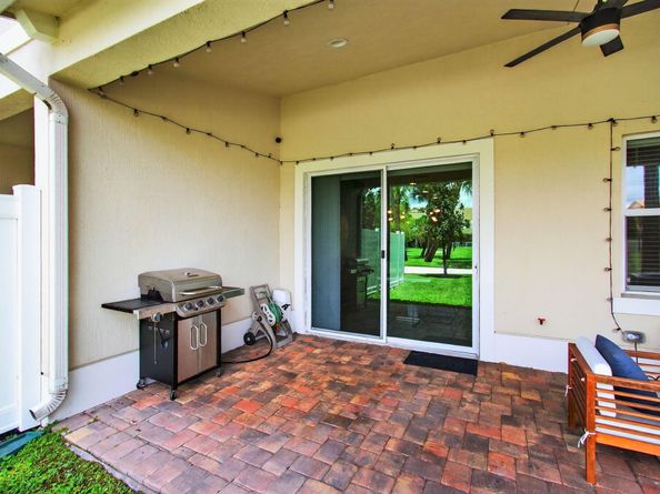 12041 Park Central, Royal Palm Beach FL 33411