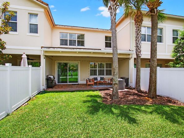 12041 Park Central, Royal Palm Beach FL 33411