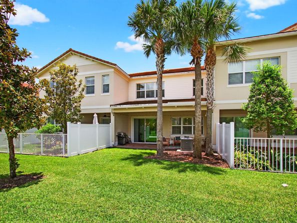 12041 Park Central, Royal Palm Beach FL 33411