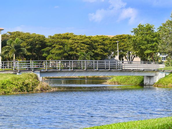 2004 Granada Drive H3, Coconut Creek FL 33066