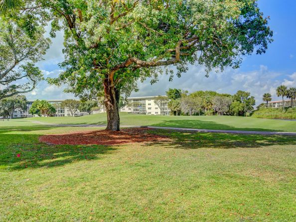 2004 Granada Drive H3, Coconut Creek FL 33066