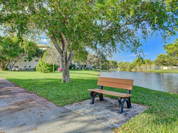 2004 Granada Drive H3, Coconut Creek FL 33066