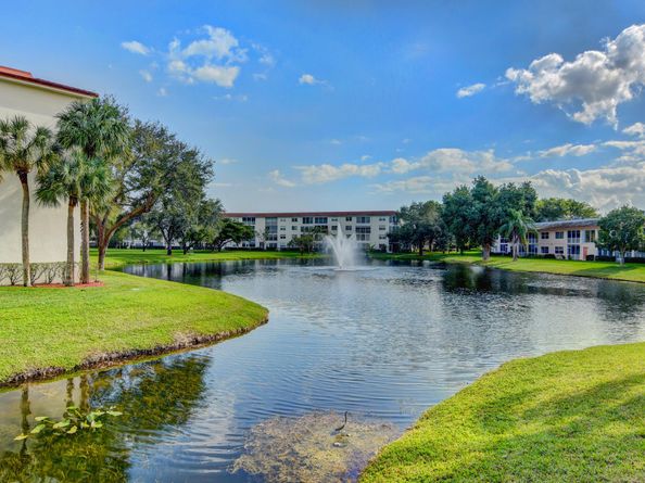 2004 Granada Drive H3, Coconut Creek FL 33066