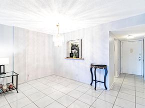 404 NW 68th Avenue 407, Plantation FL 33317