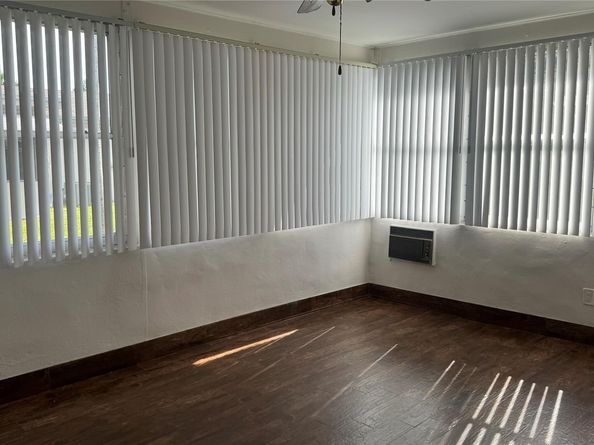 5710 NW 68th Ter, Tamarac FL 33321