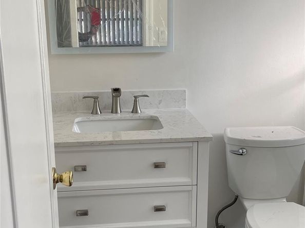 5710 NW 68th Ter, Tamarac FL 33321