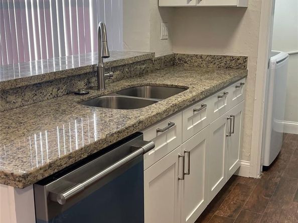 5710 NW 68th Ter, Tamarac FL 33321
