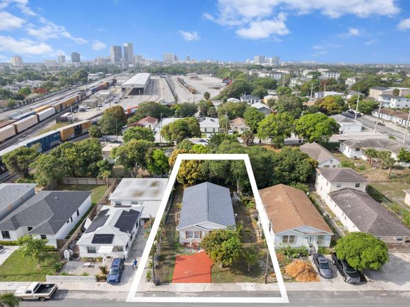 716 21st Street, West Palm Beach FL 33407