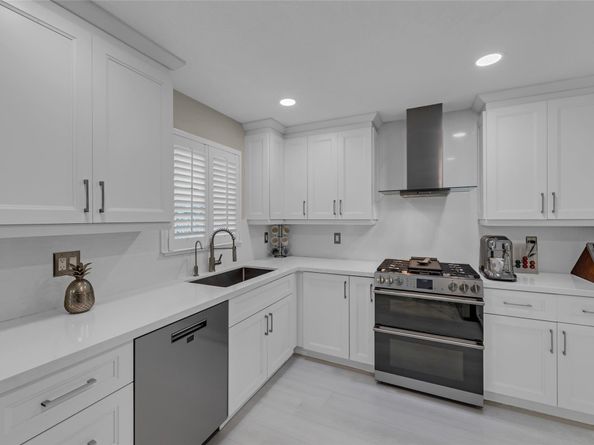 13756 NW 22nd PL, Sunrise FL 33323