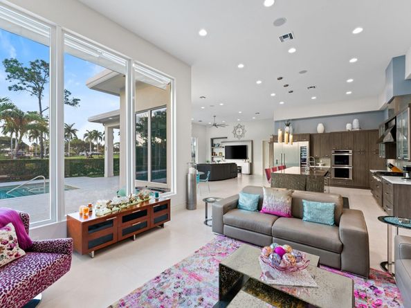 4689 Tree Fern Dr, Delray Beach FL 33445