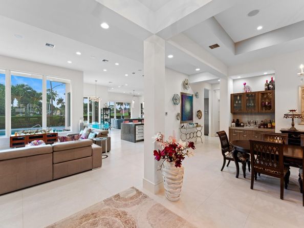 4689 Tree Fern Dr, Delray Beach FL 33445