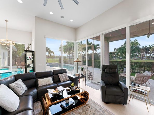 4689 Tree Fern Dr, Delray Beach FL 33445