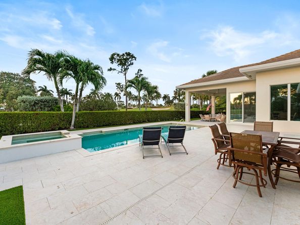 4689 Tree Fern Dr, Delray Beach FL 33445