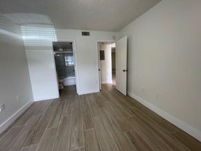 530 SW 113th Way 530, Hollywood FL 33025