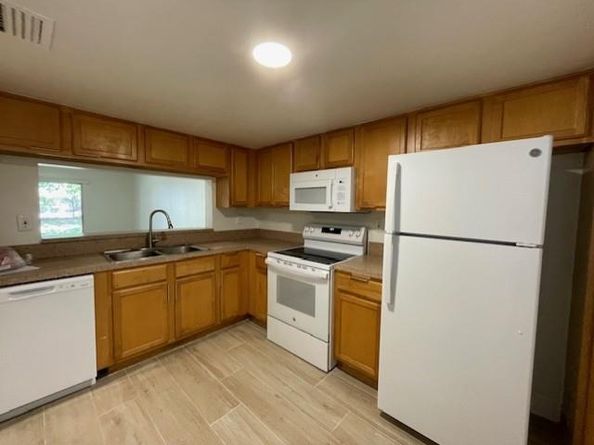 530 SW 113th Way 530, Hollywood FL 33025