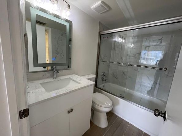 530 SW 113th Way 530, Hollywood FL 33025