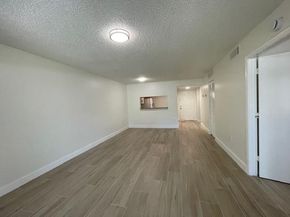 530 SW 113th Way 530, Hollywood FL 33025