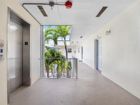 3216 SE 8th St 303, Pompano Beach FL 33062
