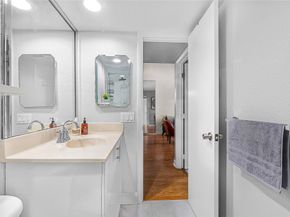 3216 SE 8th St 303, Pompano Beach FL 33062