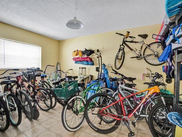 3216 SE 8th St 303, Pompano Beach FL 33062