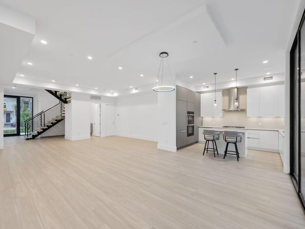 408 SE 2nd Street, Delray Beach FL 33483