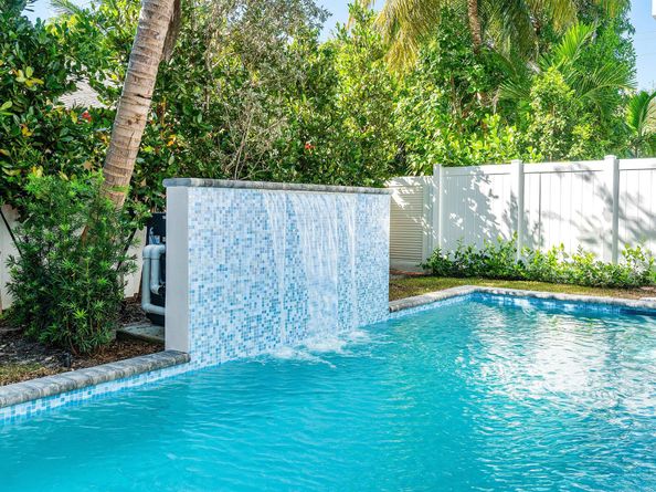 408 SE 2nd Street, Delray Beach FL 33483