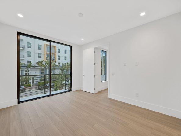 408 SE 2nd Street, Delray Beach FL 33483