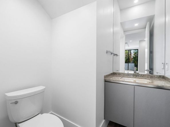 408 SE 2nd Street, Delray Beach FL 33483