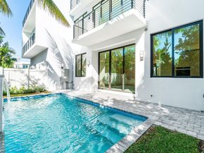 408 SE 2nd Street, Delray Beach FL 33483