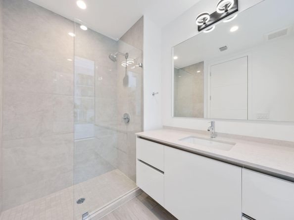 408 SE 2nd Street, Delray Beach FL 33483