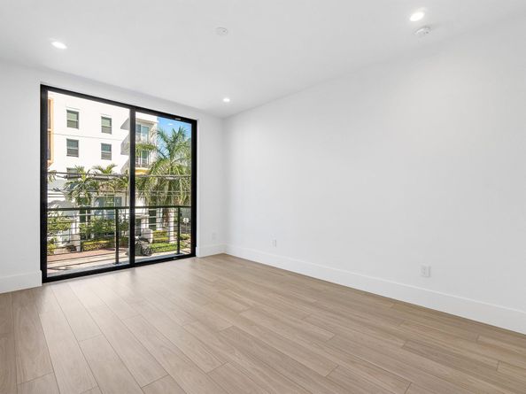 408 SE 2nd Street, Delray Beach FL 33483