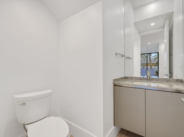 408 SE 2nd Street, Delray Beach FL 33483