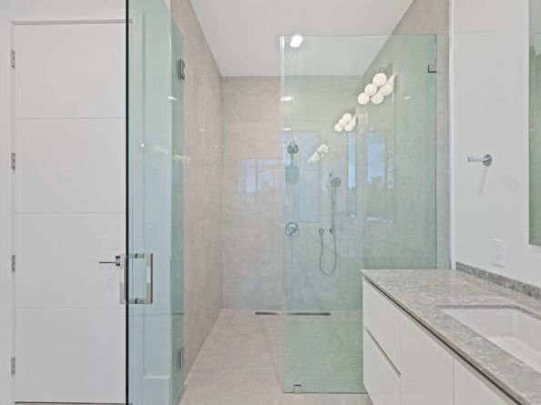 408 SE 2nd Street, Delray Beach FL 33483