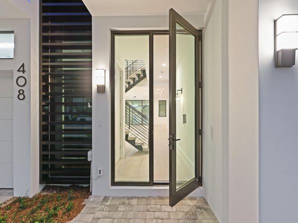 408 SE 2nd Street, Delray Beach FL 33483